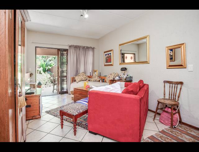1 BEDROOM APARTMENT FOR SALE IN LONEHILL